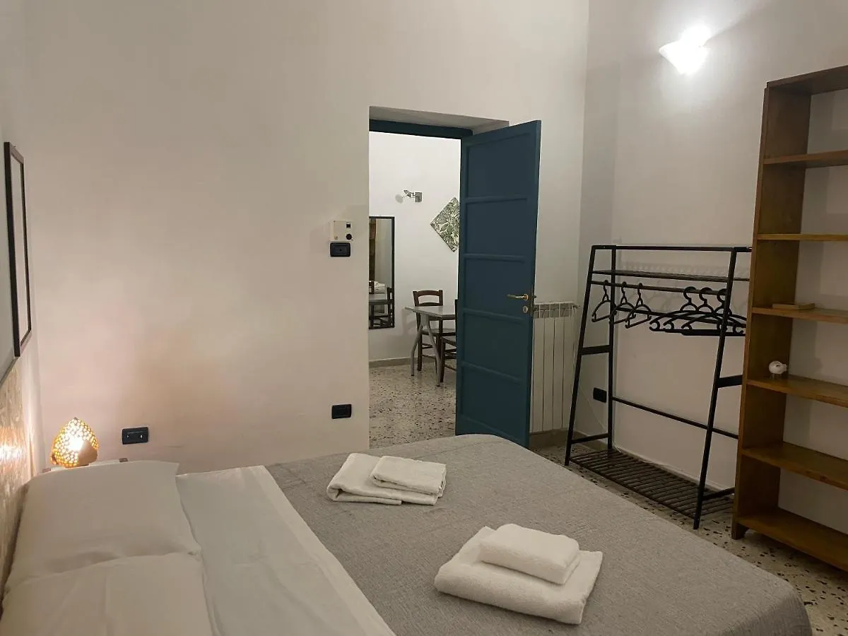 Casa Pacini 26 Apartment Palermo Homestay